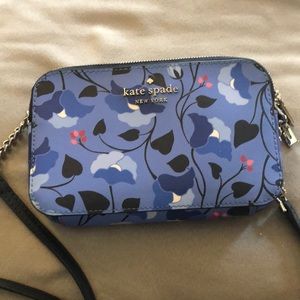 Kate spade 7in cross body bag